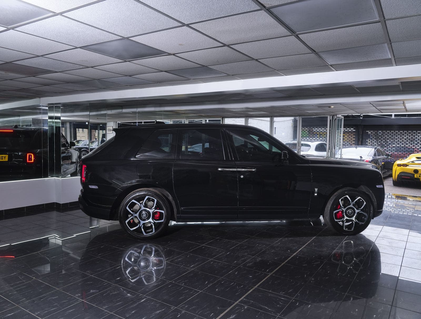 Rolls-Royce Cullinan side profile in the workshop
