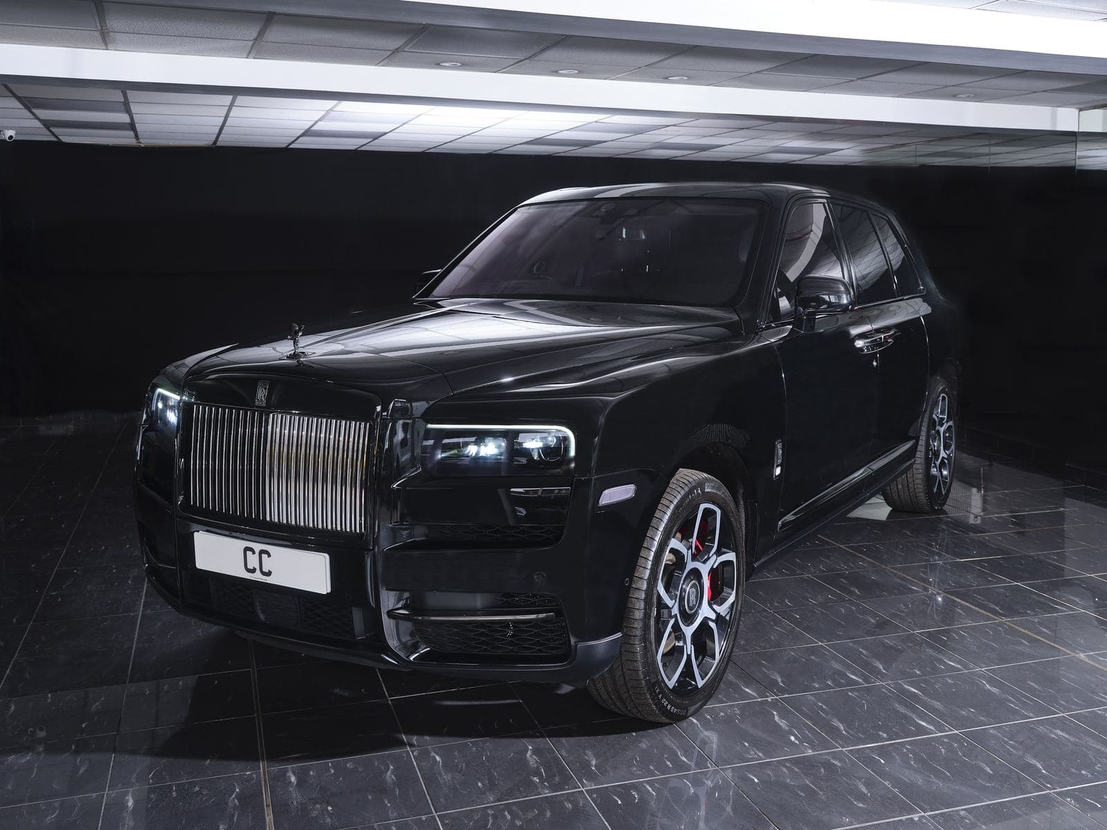 Rolls-Royce Cullinan front three quarter