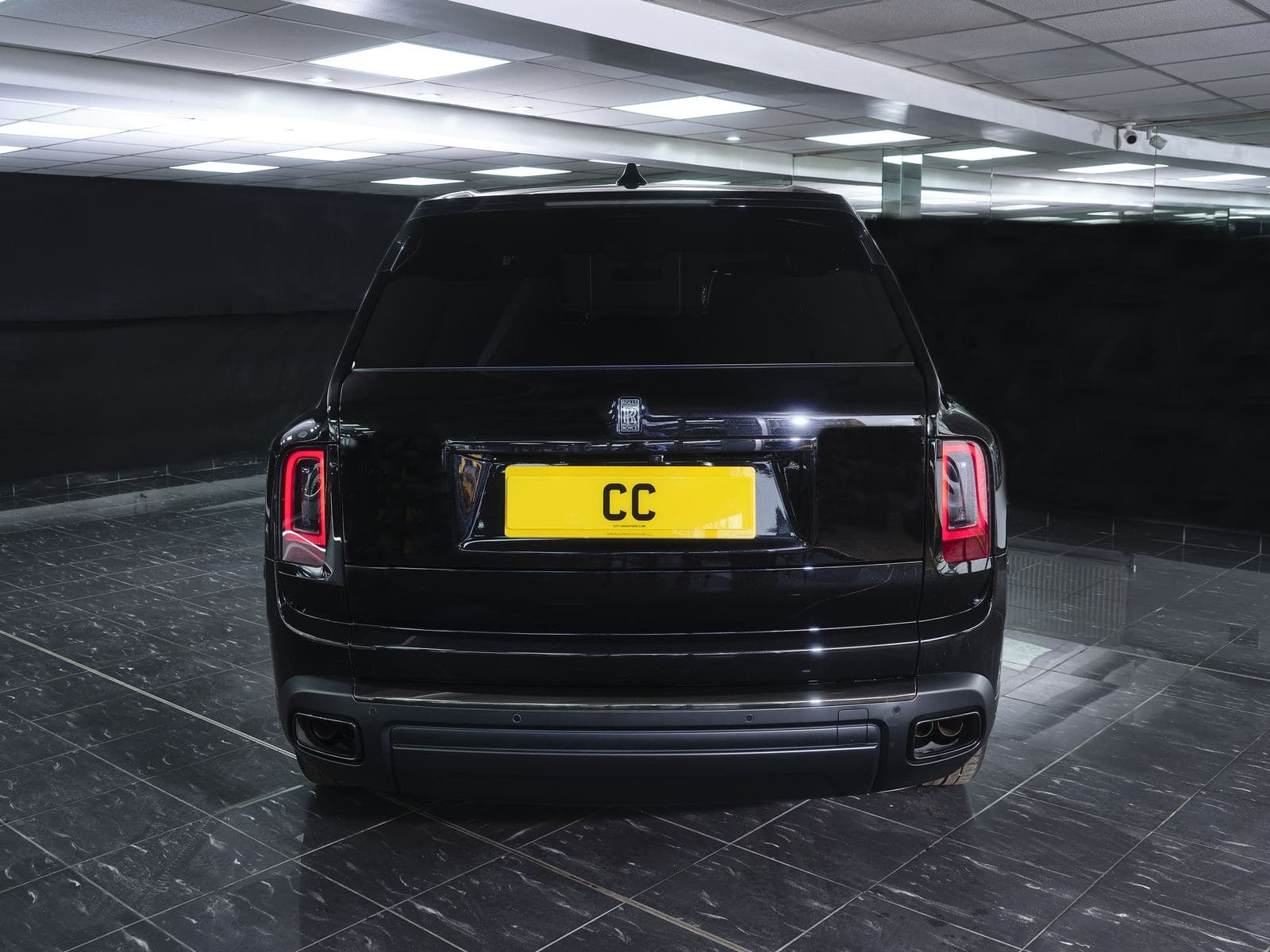 Rolls-Royce Cullinan rear